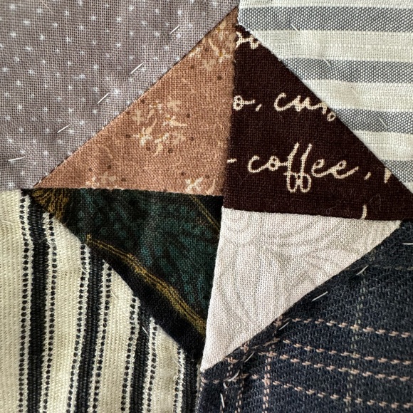 Hand stitched quilt - Picture 3 of 5